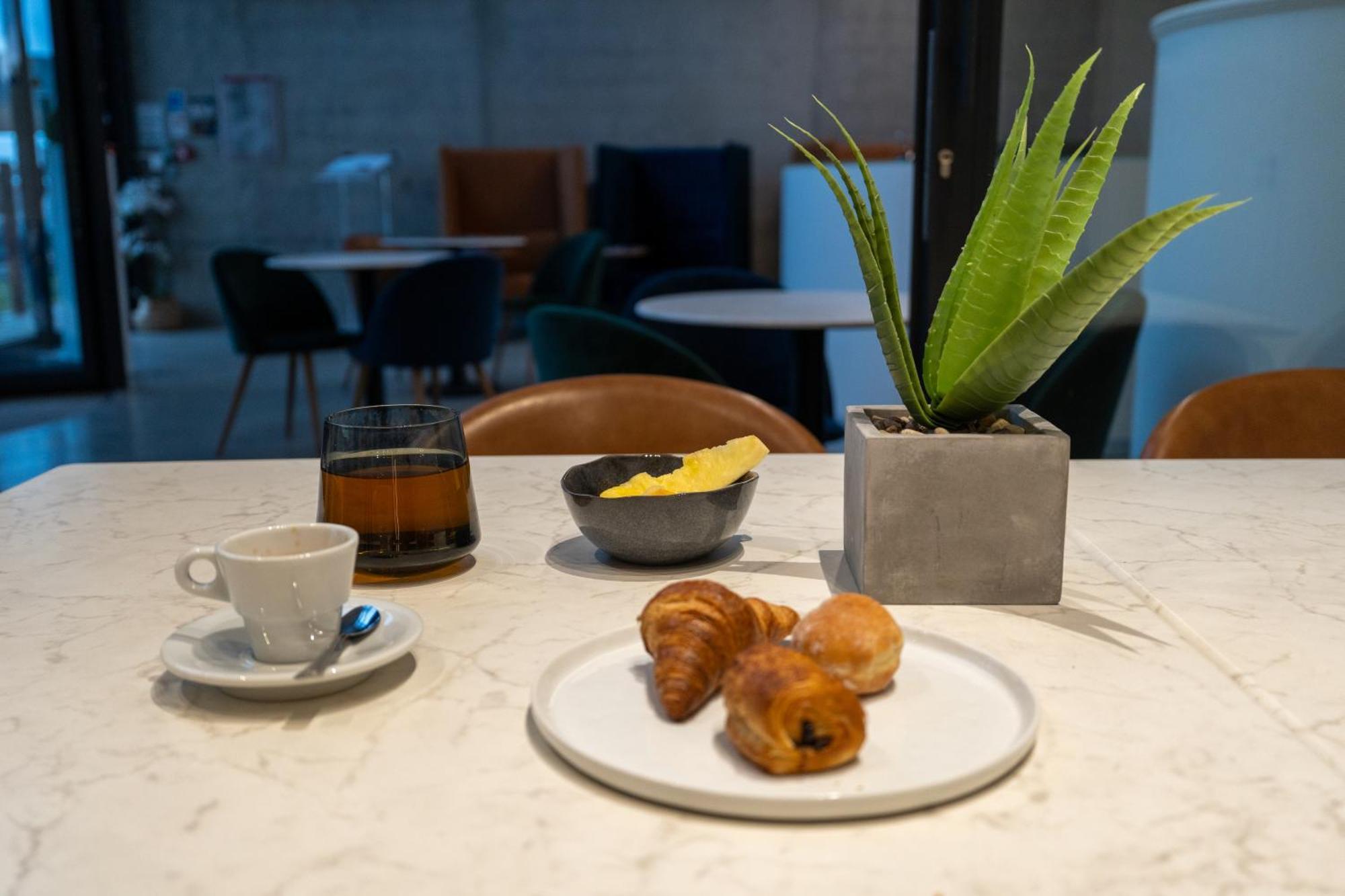 Le B Complexe Hotel Lozanne Eksteriør bilde